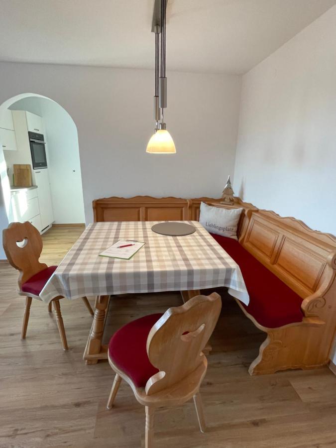 Koflers Ferienwohnungen Oberperfuss Exterior foto